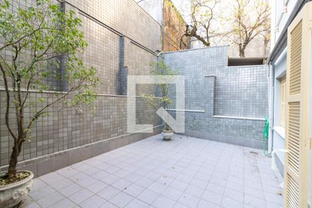 Quintal de apartamento à venda com 2 quartos, 121m² em Centro Histórico, Porto Alegre