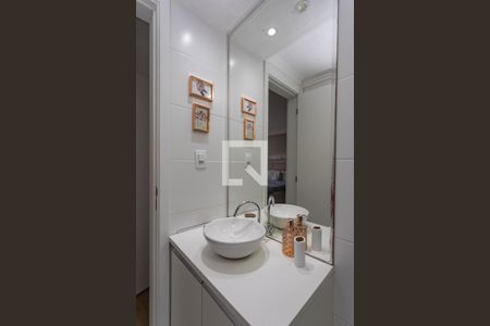 Apartamento para alugar com 56m², 2 quartos e 1 vagaBanheiro da suíte 