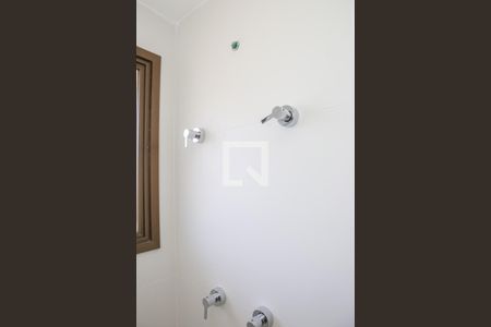Apartamento à venda com 180m², 4 quartos e 3 vagas Apartamento à venda com 180m², 4 quartos e 3 vagasBanheiro da Suíte 2