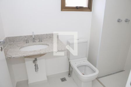 Apartamento à venda com 180m², 4 quartos e 3 vagas Apartamento à venda com 180m², 4 quartos e 3 vagasBanheiro da Suíte 4