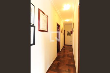 Corredor de casa para alugar com 4 quartos, 190m² em Urbanova, São José dos Campos