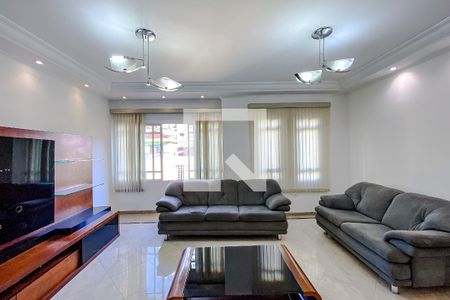 Sala de casa para alugar com 3 quartos, 257m² em Vila Prudente, São Paulo