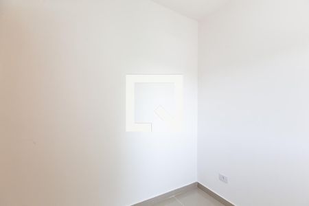 Quarto 2 de apartamento para alugar com 2 quartos, 43m² em Vila Santana, São Paulo