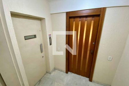 Apartamento à venda com 136m², 3 quartos e 1 vagaHall social