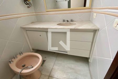 Apartamento à venda com 136m², 3 quartos e 1 vagaBanheiro Social
