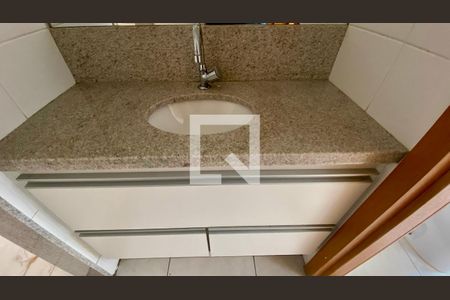 Apartamento à venda com 98m², 3 quartos e 2 vagasBanheiro Social