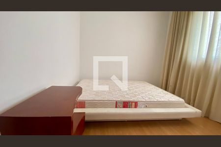 Apartamento à venda com 98m², 3 quartos e 2 vagasQuarto 3