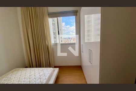 Apartamento à venda com 98m², 3 quartos e 2 vagasQuarto 3
