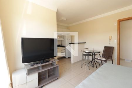 Sala de apartamento para alugar com 1 quarto, 48m² em Residencial Flórida, Ribeirão Preto