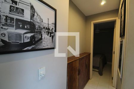 Sala - Corredor de apartamento para alugar com 2 quartos, 47m² em Jacarepaguá, Rio de Janeiro