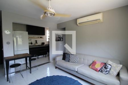 Sala de apartamento para alugar com 2 quartos, 47m² em Jacarepaguá, Rio de Janeiro