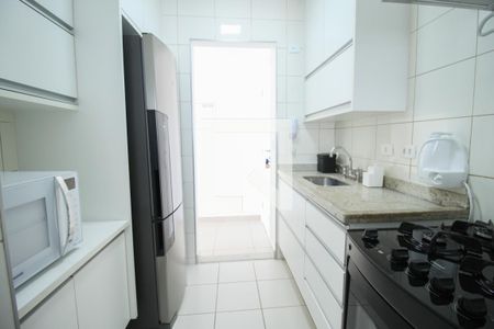 Apartamento para alugar com 55m², 2 quartos e 2 vagas Apartamento para alugar com 55m², 2 quartos e 2 vagasCozinha