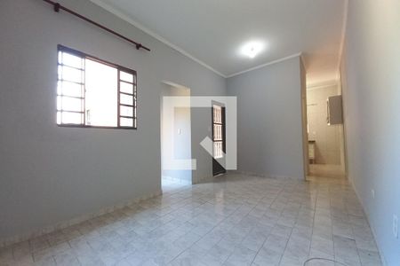 Sala de casa para alugar com 2 quartos, 70m² em Jardim Santo Expedito, Campinas