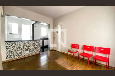 sala de apartamento para alugar com 2 quartos, 70m² em Nova Floresta, Belo Horizonte