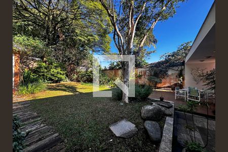 Casa à venda com 380m², 3 quartos e 5 vagasQuintal