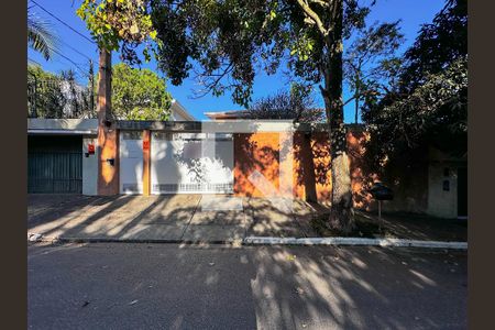 Casa à venda com 380m², 3 quartos e 5 vagasFachada