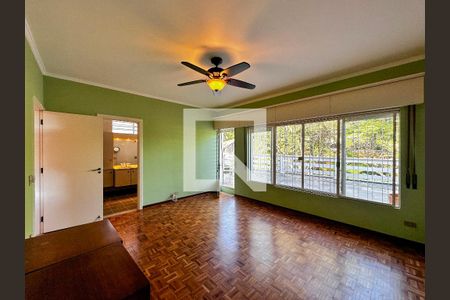 Casa à venda com 380m², 3 quartos e 5 vagasSuíte