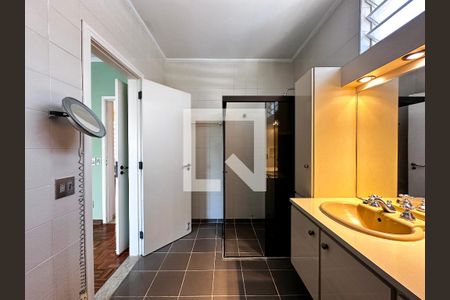 Casa à venda com 380m², 3 quartos e 5 vagasBanheiro Suíte