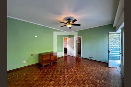 Casa à venda com 380m², 3 quartos e 5 vagasSuíte