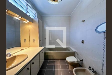 Casa à venda com 380m², 3 quartos e 5 vagasBanheiro Suíte