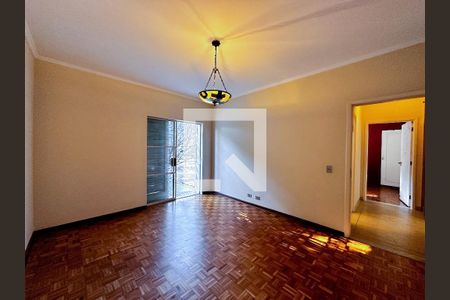 Casa à venda com 380m², 3 quartos e 5 vagasQuarto 2