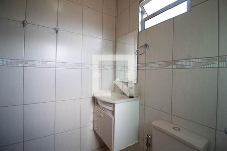 Casa à venda com 196m², 3 quartos e 4 vagasBanheiro 2