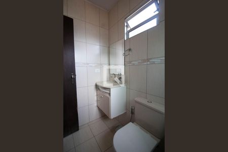 Casa à venda com 196m², 3 quartos e 4 vagasBanheiro 2