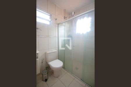 Casa à venda com 196m², 3 quartos e 4 vagasBanheiro 2