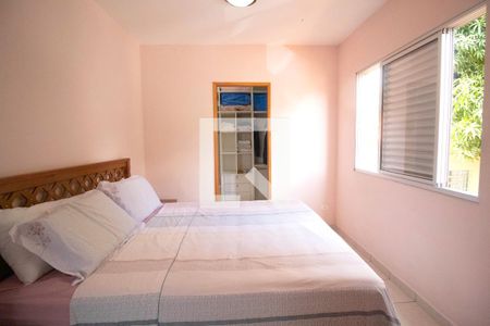 Casa à venda com 196m², 3 quartos e 4 vagasQuarto