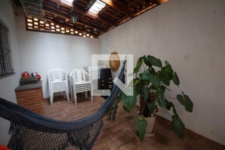 Casa à venda com 196m², 3 quartos e 4 vagasGaragem