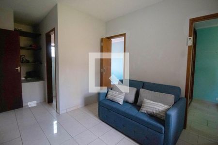 Casa à venda com 196m², 3 quartos e 4 vagasSala 2