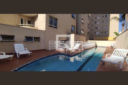 Studio para alugar com 32m², 1 quarto e 1 vaga Studio para alugar com 32m², 1 quarto e 1 vagaÁrea comum - Piscina