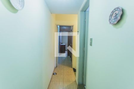 Corredor- Quartos de casa para alugar com 3 quartos, 150m² em Vila Firmiano Pinto, São Paulo
