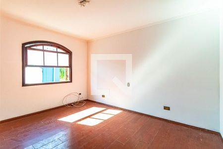 Casa à venda com 250m², 3 quartos e 2 vagas Casa à venda com 250m², 3 quartos e 2 vagasQuarto 02