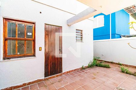 Casa à venda com 250m², 3 quartos e 2 vagas Casa à venda com 250m², 3 quartos e 2 vagasQuintal