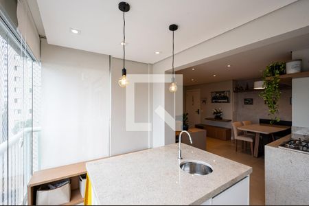 Apartamento à venda com 98m², 3 quartos e 2 vagas Apartamento à venda com 98m², 3 quartos e 2 vagasVaranda