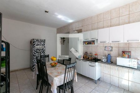 Casa à venda com 206m², 3 quartos e 2 vagasCozinha