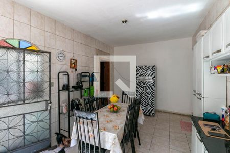 Casa à venda com 206m², 3 quartos e 2 vagasCozinha