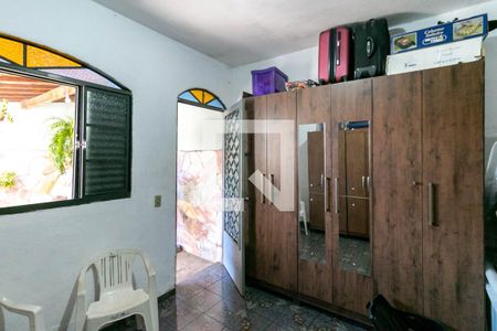 Casa à venda com 206m², 3 quartos e 2 vagasQuarto