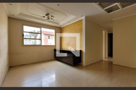 Sala de apartamento para alugar com 2 quartos, 63m² em Jardim Santo André, Santo André