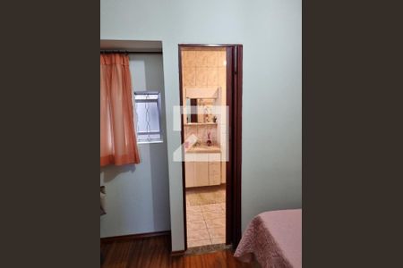 Casa à venda com 200m², 3 quartos e 2 vagas Casa à venda com 200m², 3 quartos e 2 vagasQuarto 2