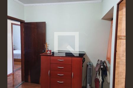 Casa à venda com 200m², 3 quartos e 2 vagas Casa à venda com 200m², 3 quartos e 2 vagasQuarto 2