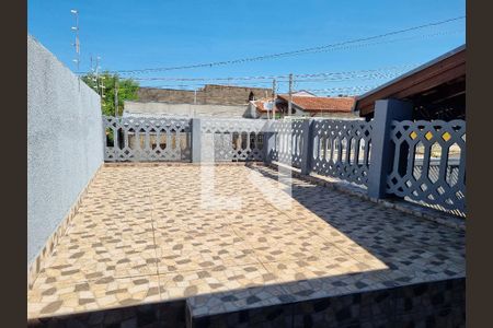 Casa à venda com 200m², 3 quartos e 2 vagas Casa à venda com 200m², 3 quartos e 2 vagasSacada