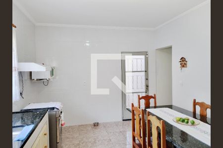 Casa à venda com 200m², 3 quartos e 2 vagas Casa à venda com 200m², 3 quartos e 2 vagasCozinha