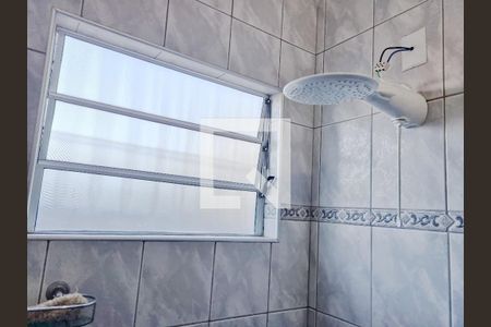 Casa à venda com 200m², 3 quartos e 2 vagas Casa à venda com 200m², 3 quartos e 2 vagasBanheiro