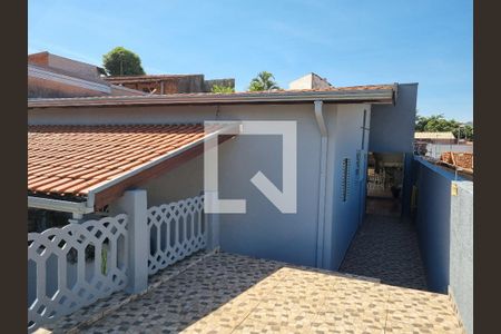 Casa à venda com 200m², 3 quartos e 2 vagas Casa à venda com 200m², 3 quartos e 2 vagasSacada