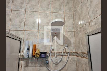 Casa à venda com 200m², 3 quartos e 2 vagas Casa à venda com 200m², 3 quartos e 2 vagasQuarto 2 - Banheiro