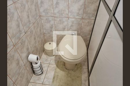 Casa à venda com 200m², 3 quartos e 2 vagas Casa à venda com 200m², 3 quartos e 2 vagasQuarto 2 - Banheiro