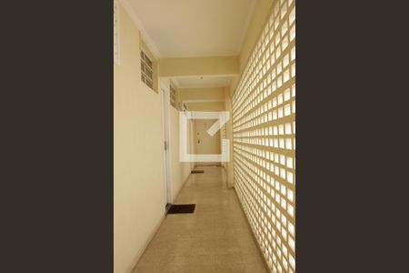Corredor andar de apartamento para alugar com 2 quartos, 66m² em Jardim Paulista, São Paulo