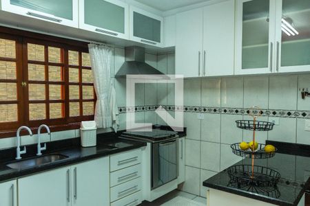 Casa à venda com 342m², 3 quartos e 4 vagas Casa à venda com 342m², 3 quartos e 4 vagasCozinha